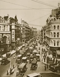 Queen Victoria Street at its intersection with Cannon Street